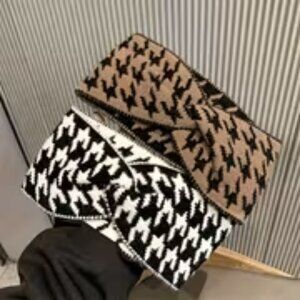 Set of 2 Women's  Elegant Vintage Houndstooth Headbands